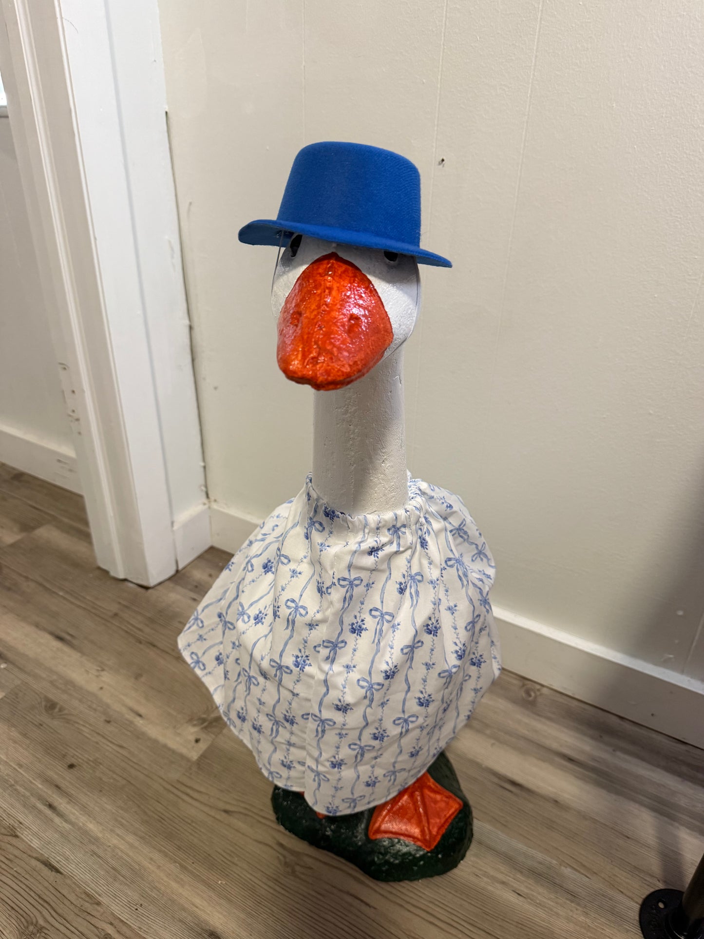 Blue mini bow print outfit with Blue Top Hat.